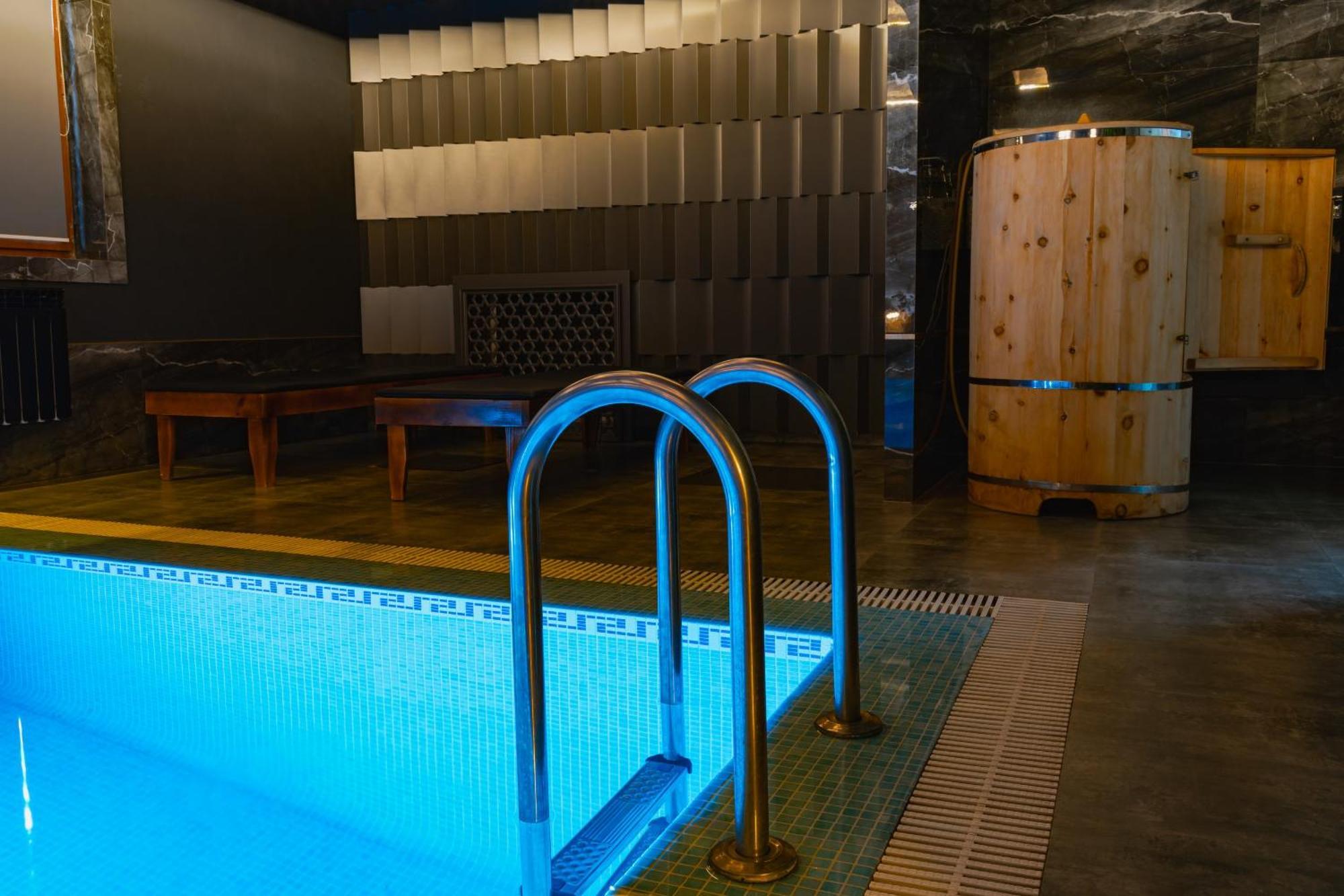 Altair Hotel Shymkent Exterior photo