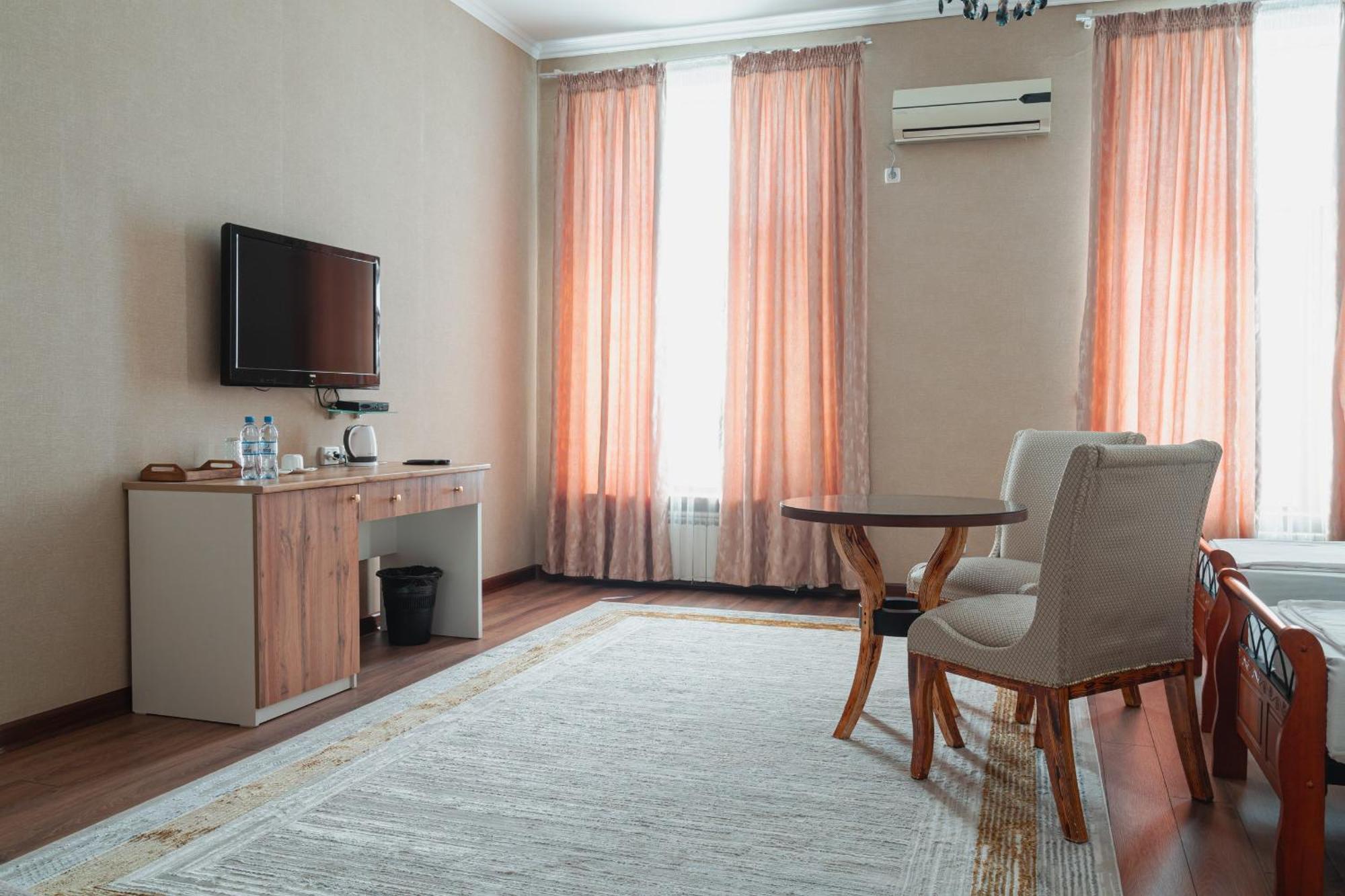 Altair Hotel Shymkent Exterior photo